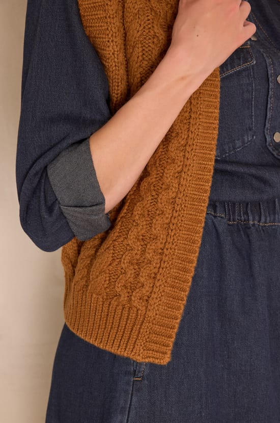 Gilet en laine BIXENTE;${refinementColor}