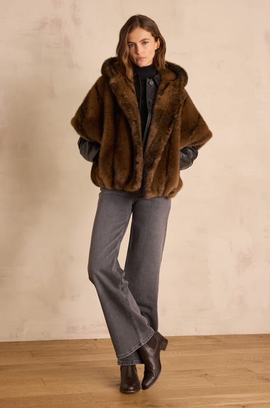 SANDY wide-leg jeans in denim;${refinementColor}