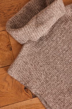 TRACY wool scarf;${refinementColor}