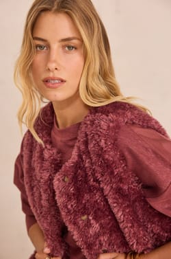 BROOKLYN fluffy sleeveless cardigan;${refinementColor}