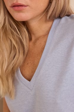 Sleeveless linen blend T-shirt LYNA;${refinementColor}