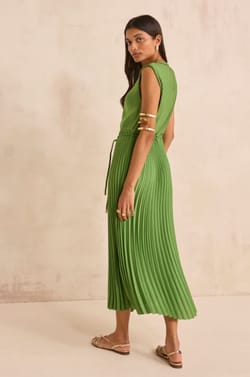 BELL pleated straight dress;${refinementColor}