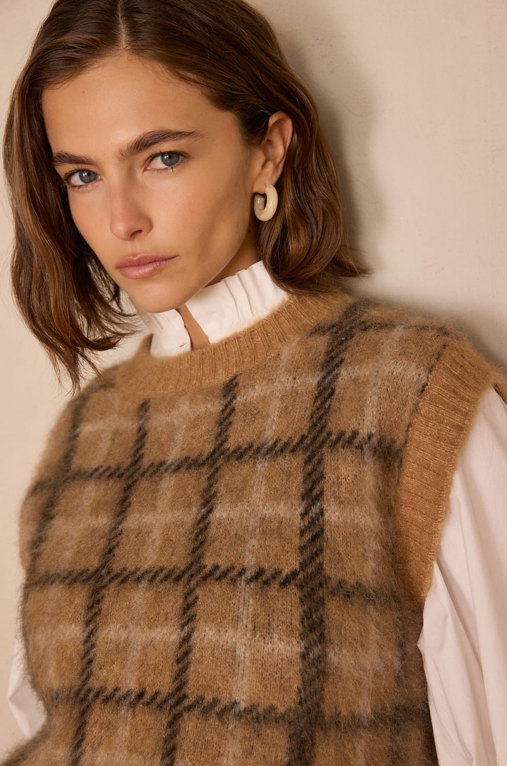 BLONDIE sleeveless alpaca jumper;${refinementColor}