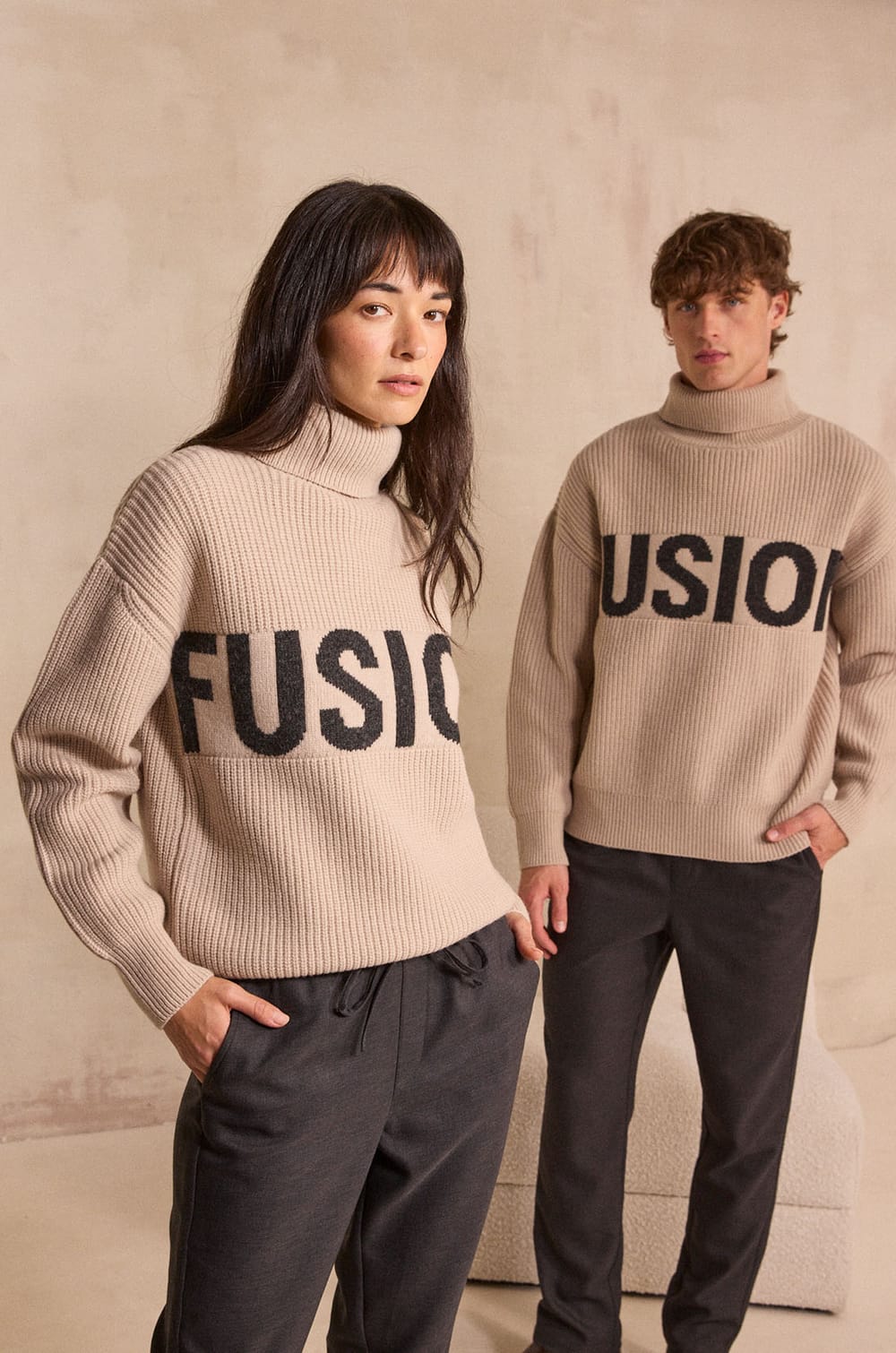 Pull unisexe FUSION;${refinementColor}
