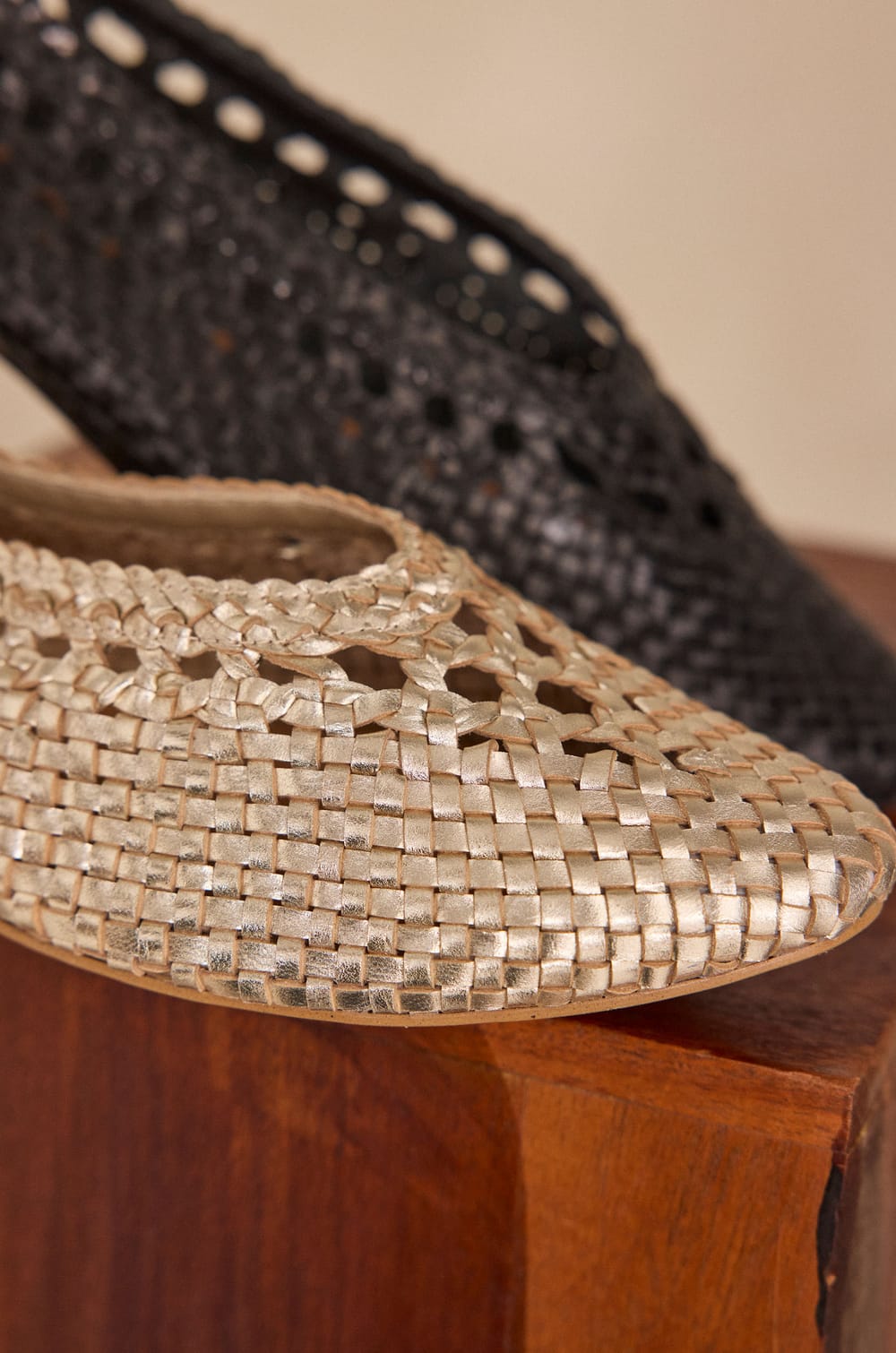 100% Leather SANTIAGO Ballet Flats;${refinementColor}