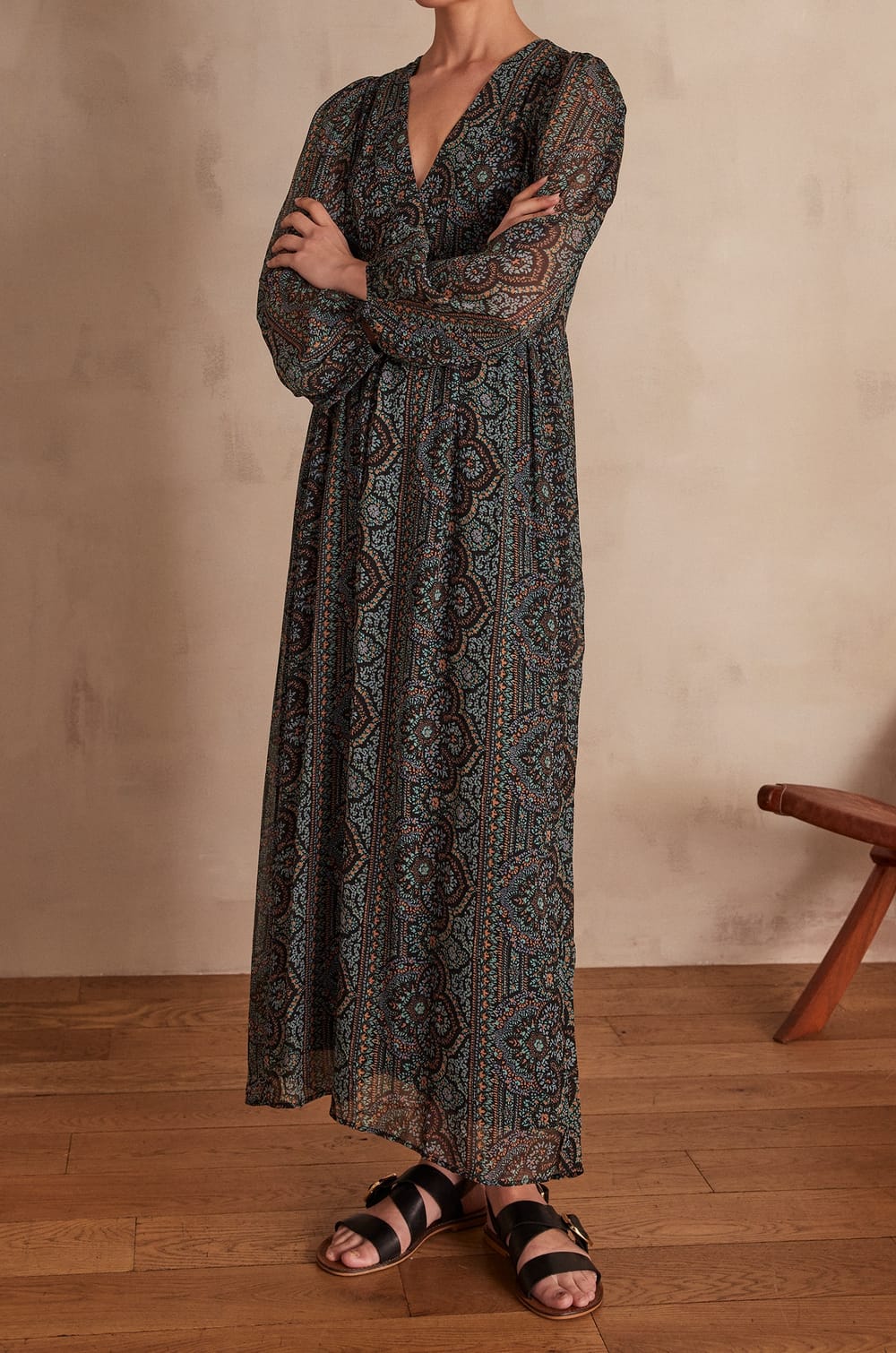 Robe LIVIANA;${refinementColor}