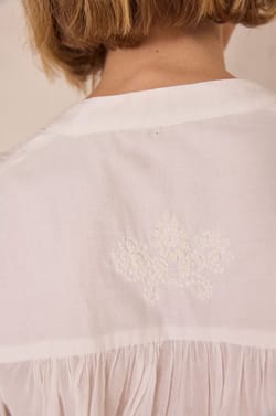 DARCIE floral embroidery blouse in 100% cotton;${refinementColor}