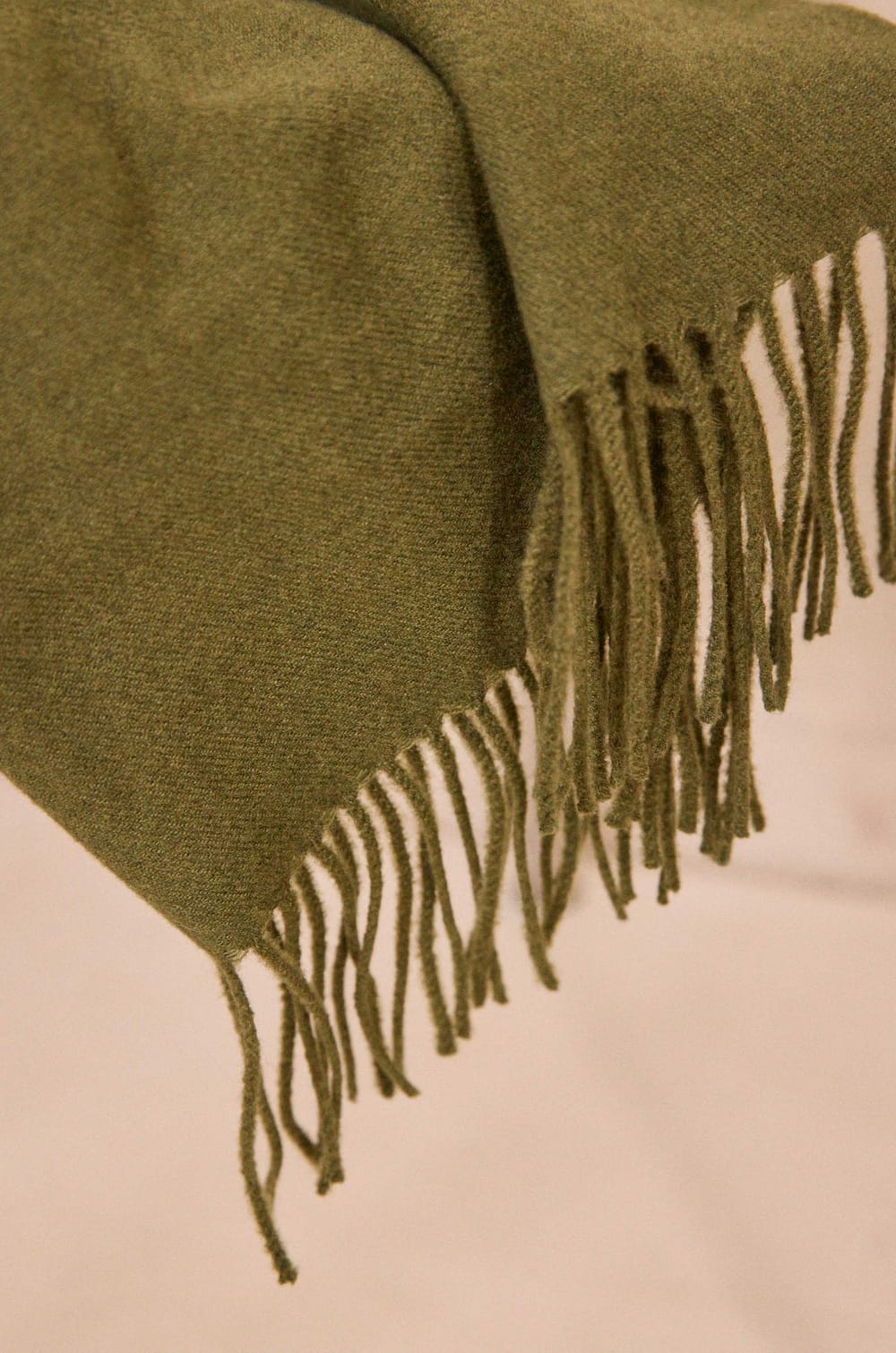 Woven khaki scarf ROBIN;${refinementColor}