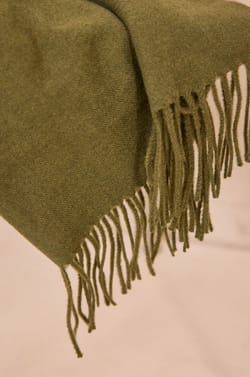 Woven khaki scarf ROBIN;${refinementColor}