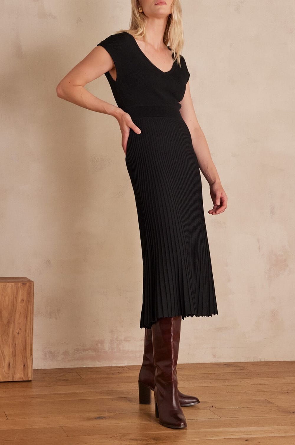 Robe RIVIA en maille;${refinementColor}