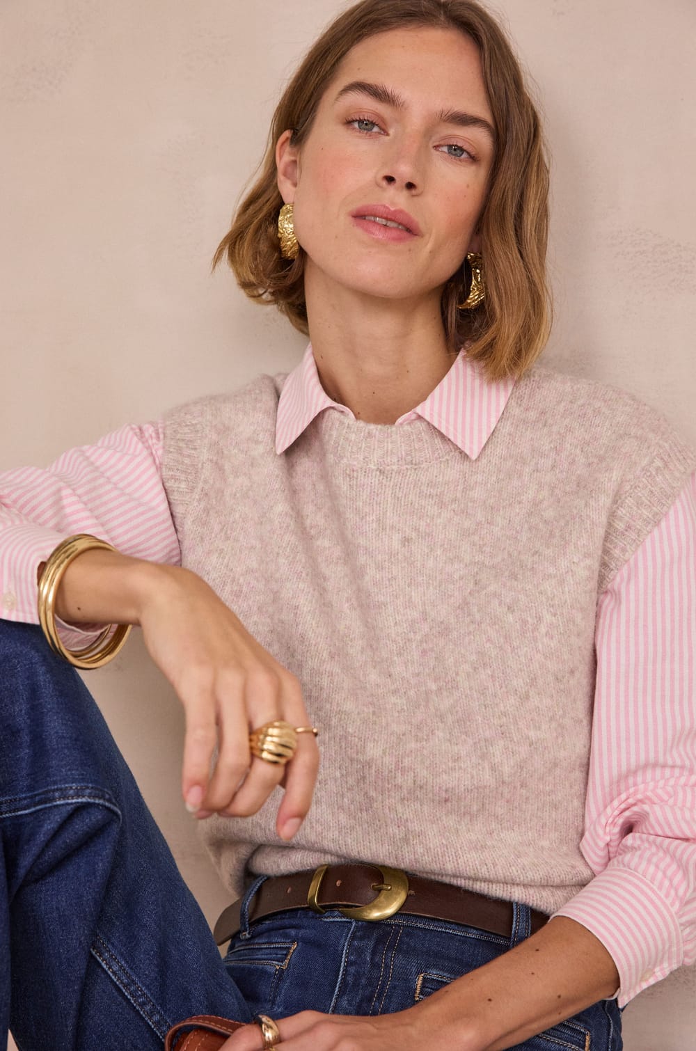 PAWEL sleeveless sweater;${refinementColor}