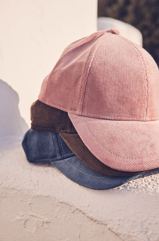 Casquette KARL;${refinementColor}