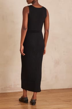 Robe droite c&ocirc;tel&eacute; Rive;${refinementColor}
