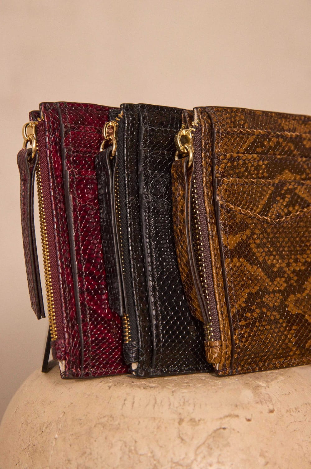 Python effect leather card holder VALENTIN;${refinementColor}
