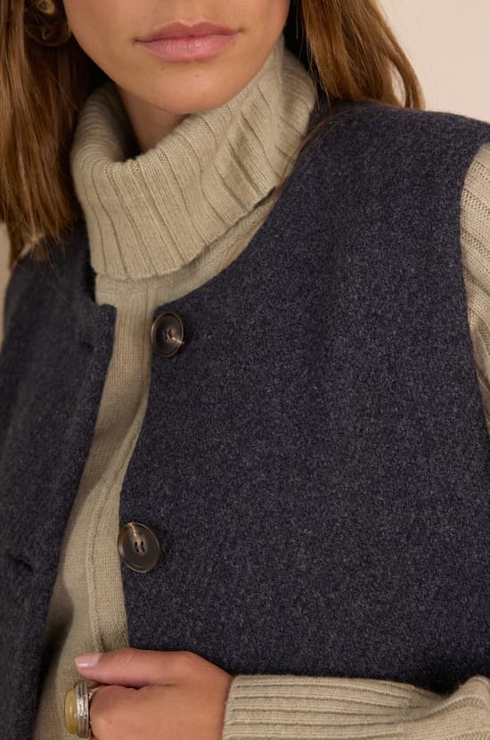 Gilet sans manches en laine PAIGE;${refinementColor}