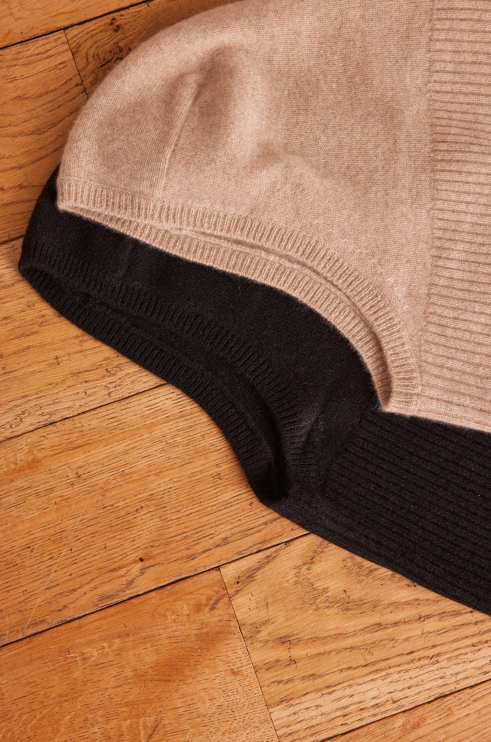 HECTOR hat in 100% recycled cashmere - 2 ply;${refinementColor}