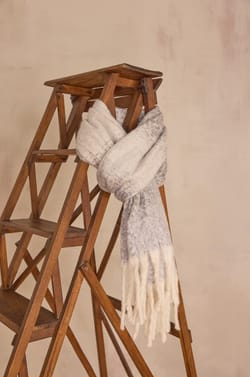 TYLER Scarf;${refinementColor}