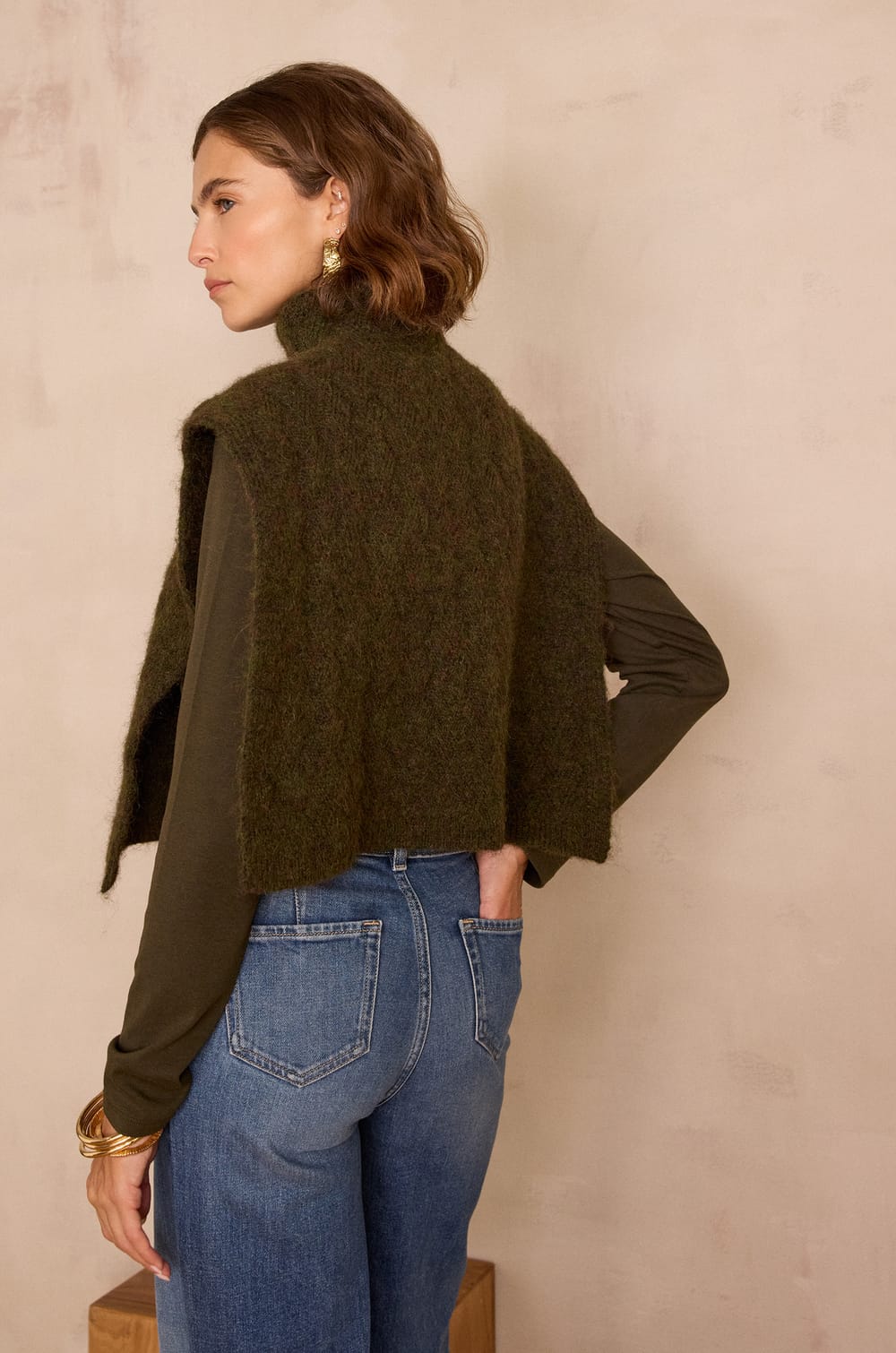 TAO Scarf with Cable Knit Pattern;${refinementColor}