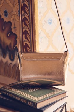 Sac GHOST MINI;${refinementColor}