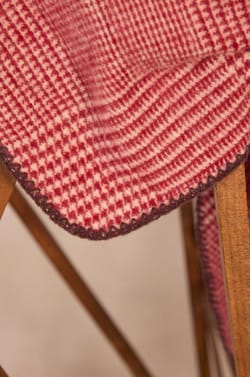Woven scarf RIVA;${refinementColor}