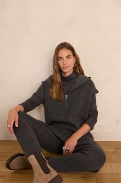 Broek MARGOT van wol;${refinementColor}