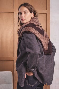 Édition Octobre Rose - Foulard TAMINE en 100% laine;${refinementColor}