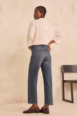 RUDY light washed straight cropped jeans;${refinementColor}