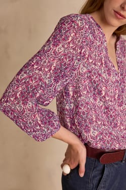 BRUNETTE blouse with arabesque print;${refinementColor}