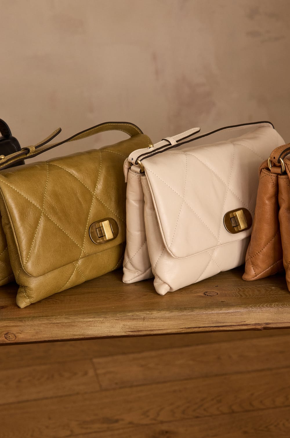 Sac GABY;${refinementColor}