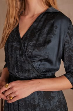 Robe LORINE;${refinementColor}