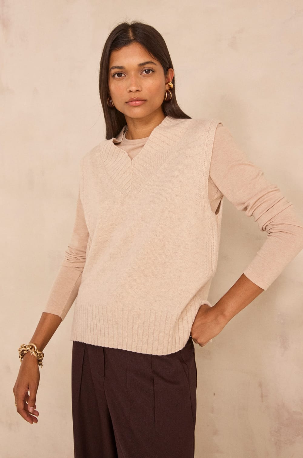Sleeveless wool blend sweater ALEX;${refinementColor}