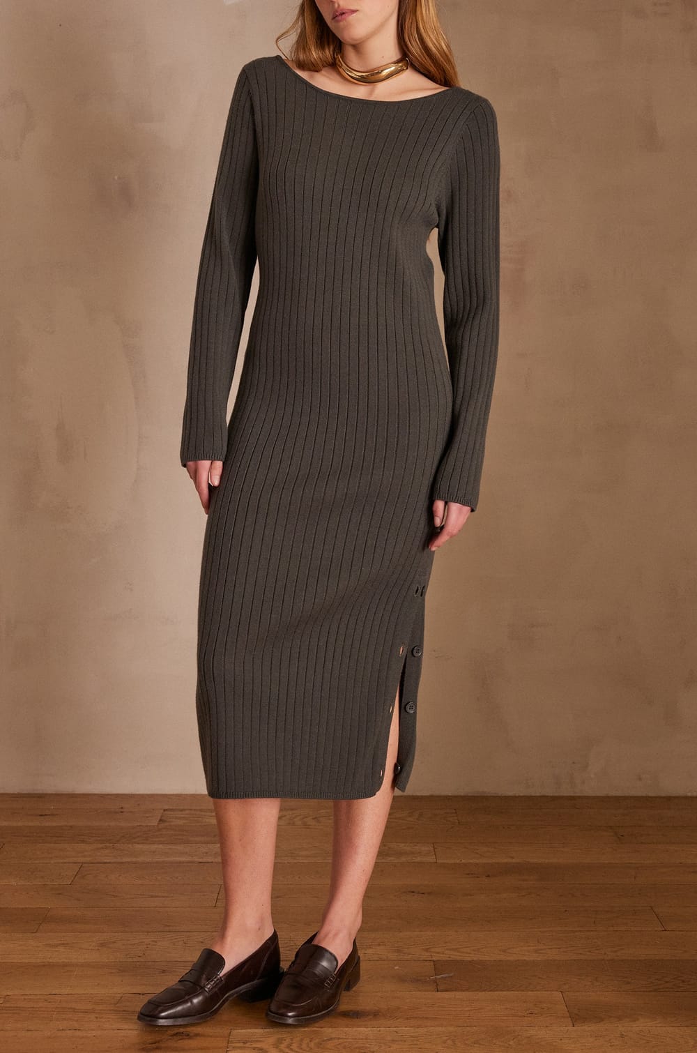 ROBE LEONIE;${refinementColor}