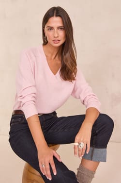 V-neck jumper in 100% 2-ply cashmere BARY;${refinementColor}