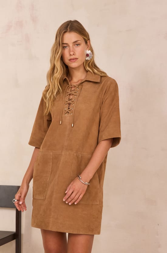 Short dress in 100% leather BRISE;${refinementColor}