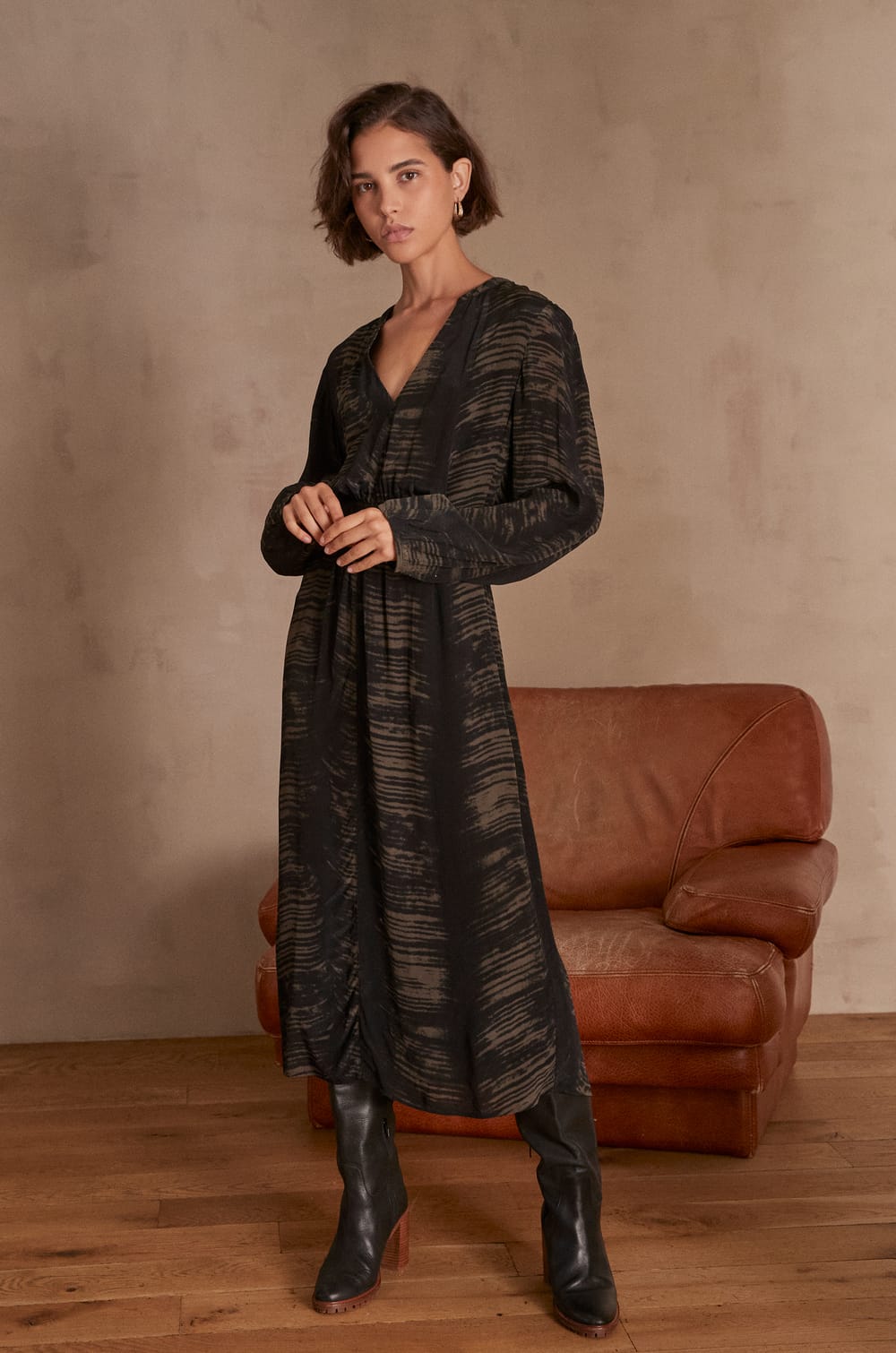 Robe MAIWEN;${refinementColor}