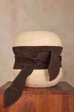 ELIAS 100% leather belt;${refinementColor}