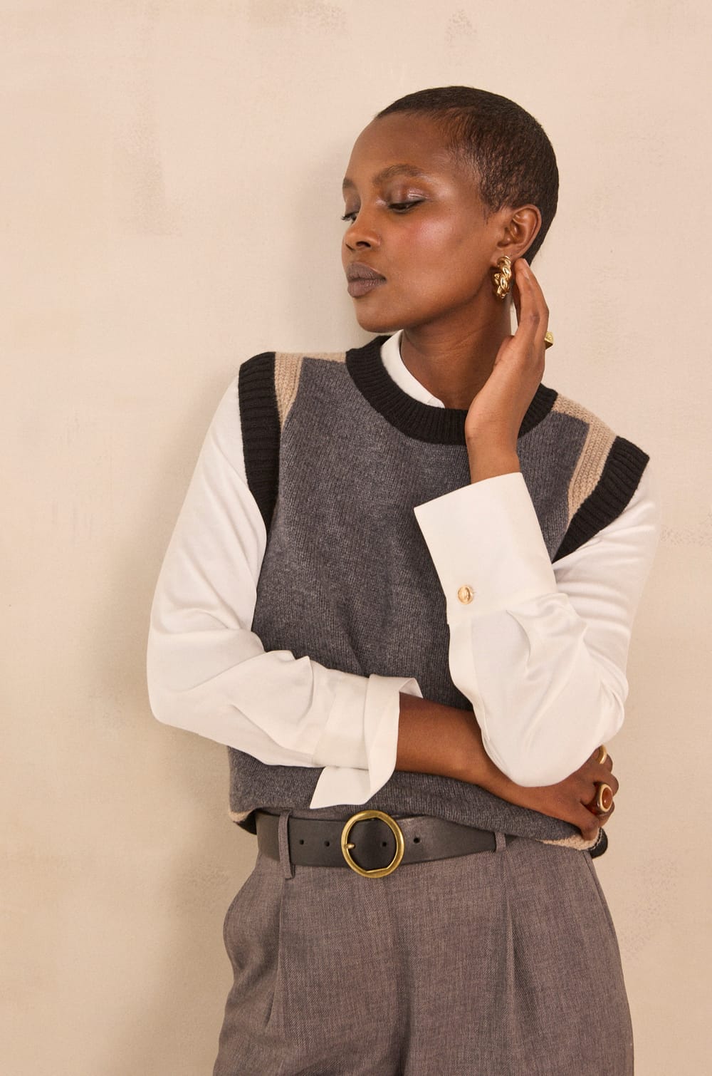 Pull sans manches anthracite en laine ANOUK;${refinementColor}