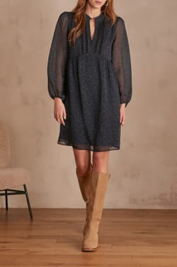 Robe LYNE;${refinementColor}