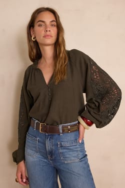 SIMONE embroidered blouse in 100% cotton;${refinementColor}