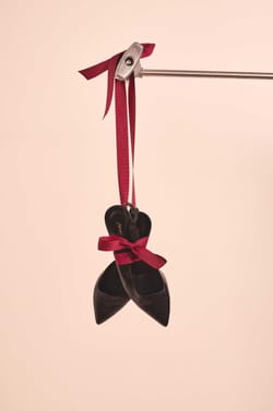 VADIM leather court shoe;${refinementColor}