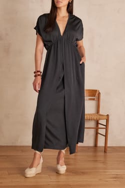 Robe REVERIE;${refinementColor}