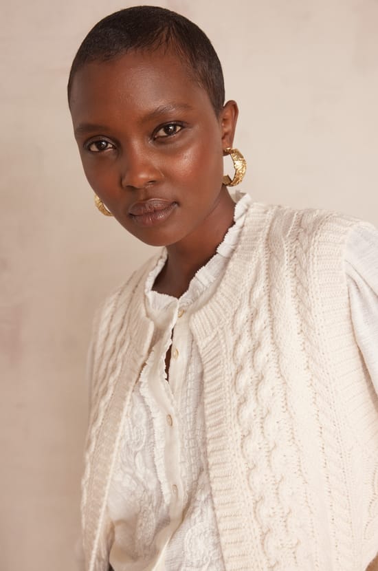 BIXENTE sleeveless cardigan in cable-knit wool;${refinementColor}