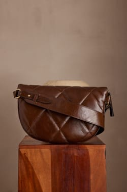 Sac banane GABY en cuir;${refinementColor}