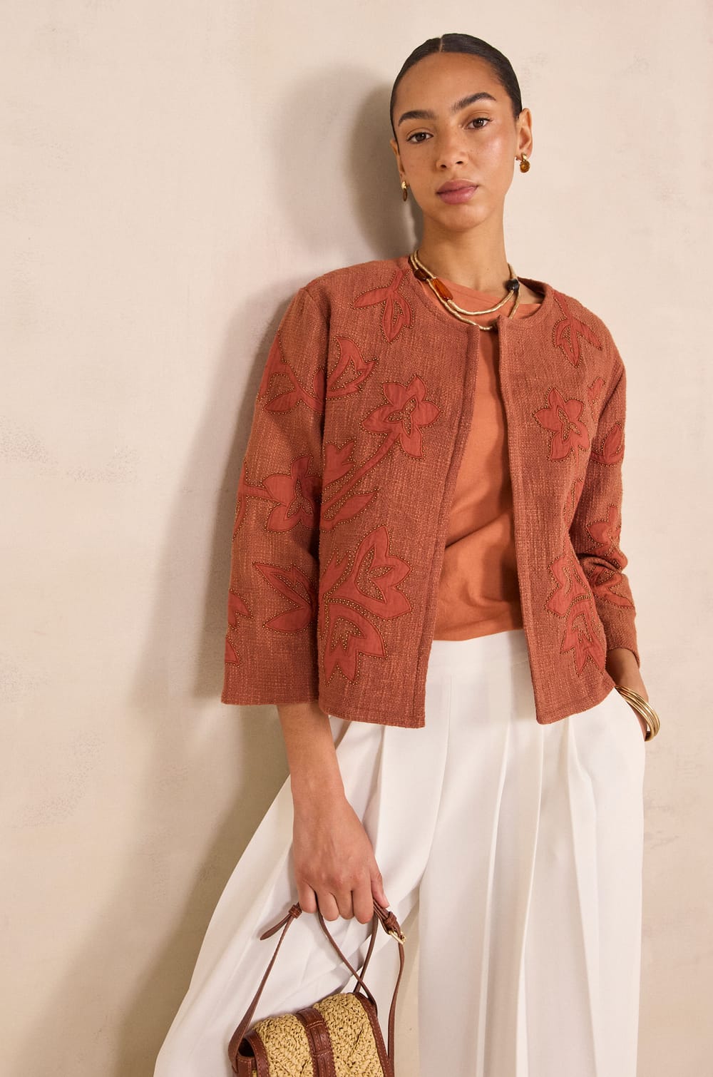 Veste brod&eacute;e &agrave; manches 3/4 en coton VITALIE;${refinementColor}