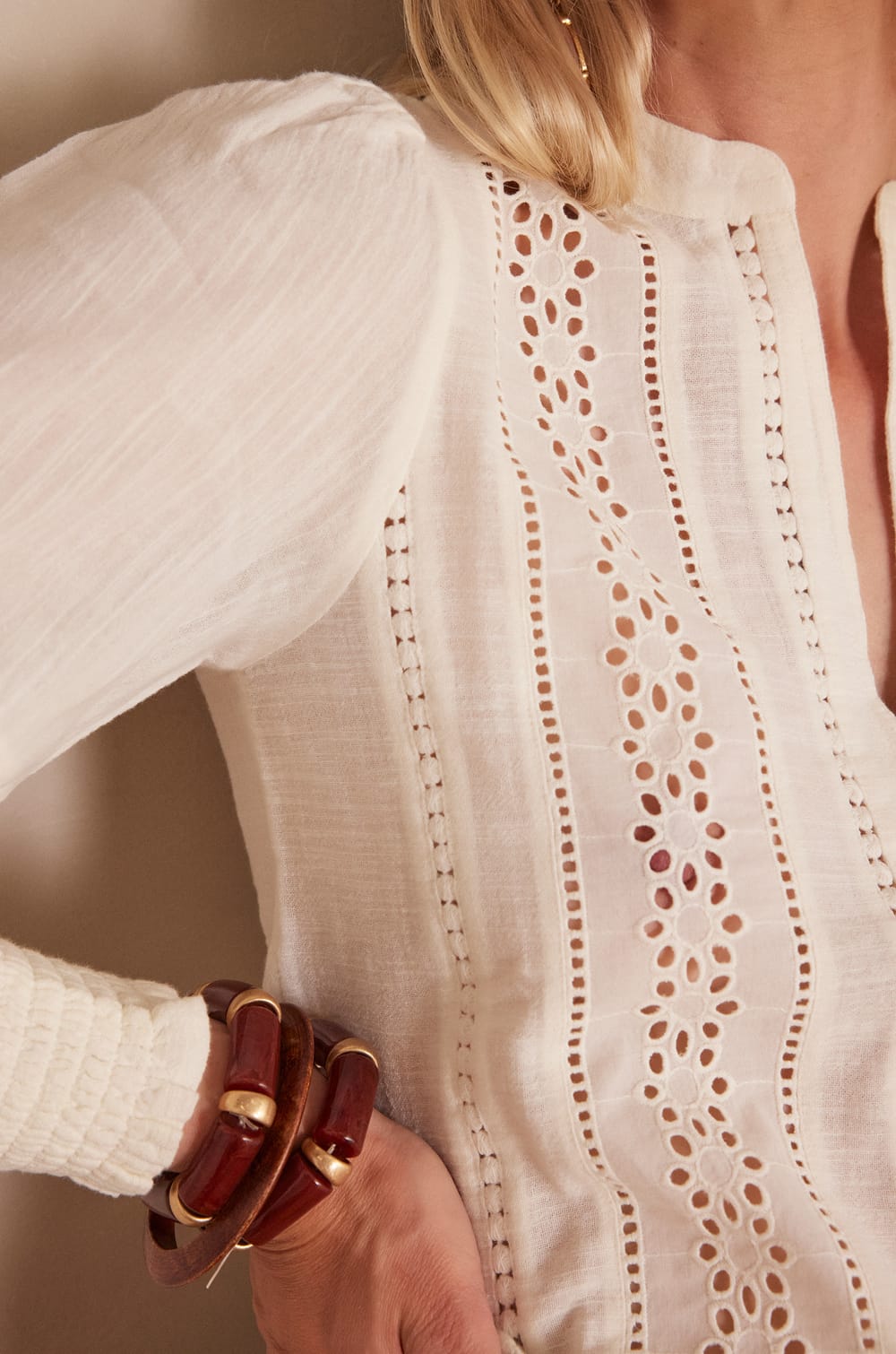 BAILA Blouse;${refinementColor}