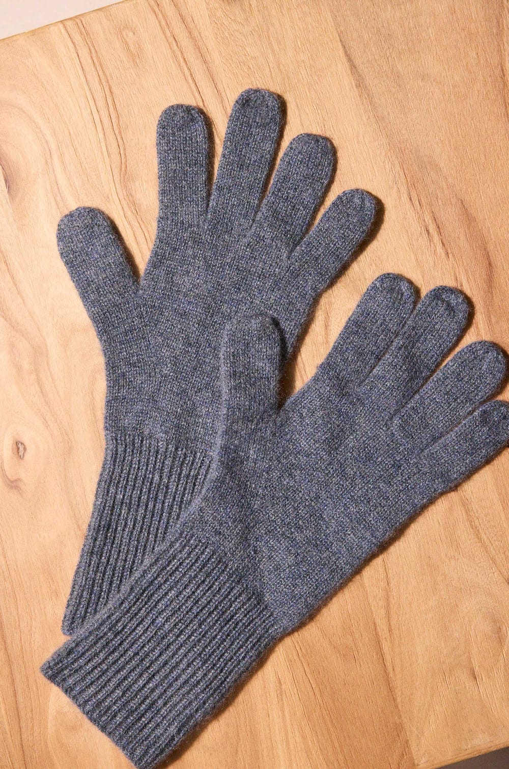 Cashmere gloves GLOVE;${refinementColor}