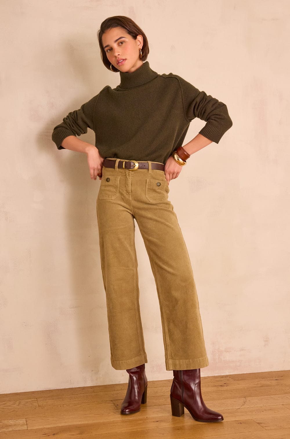 MAE wide-leg corduroy trousers;${refinementColor}