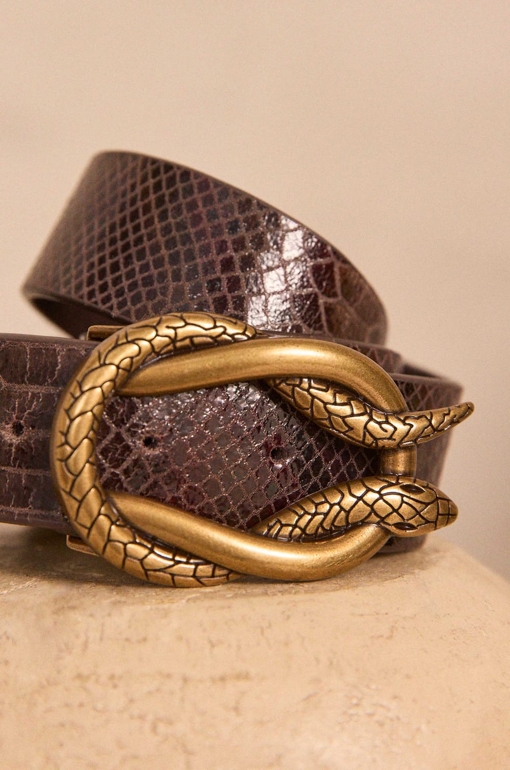 LEON leather belt;${refinementColor}