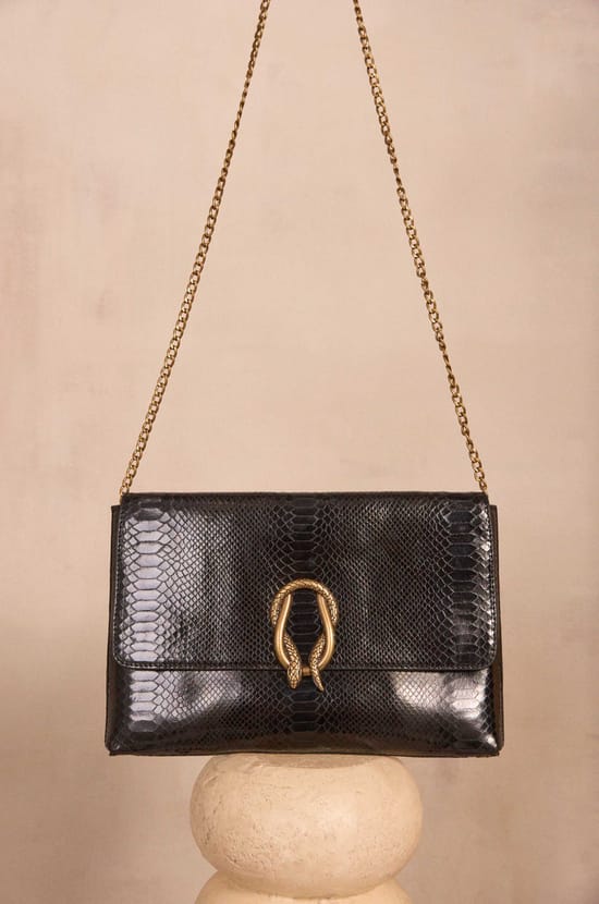 LEON leather pouch;${refinementColor}
