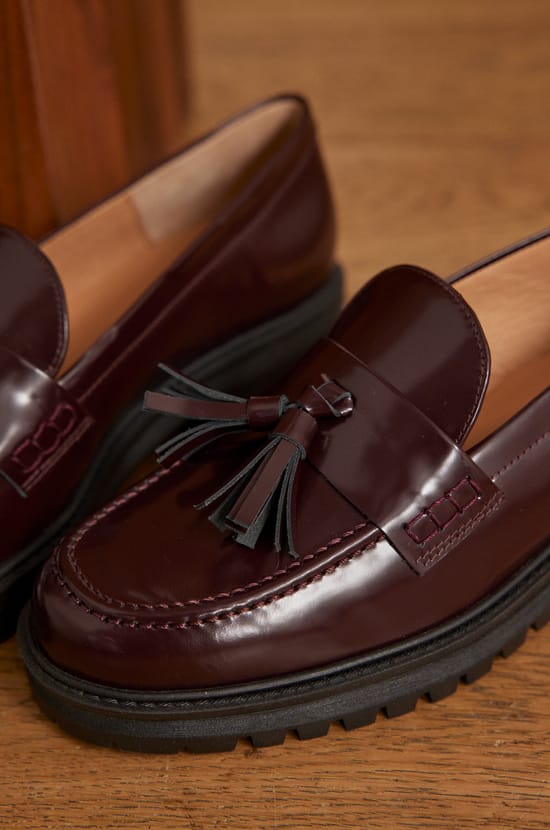 VALENTIN leather loafers;${refinementColor}